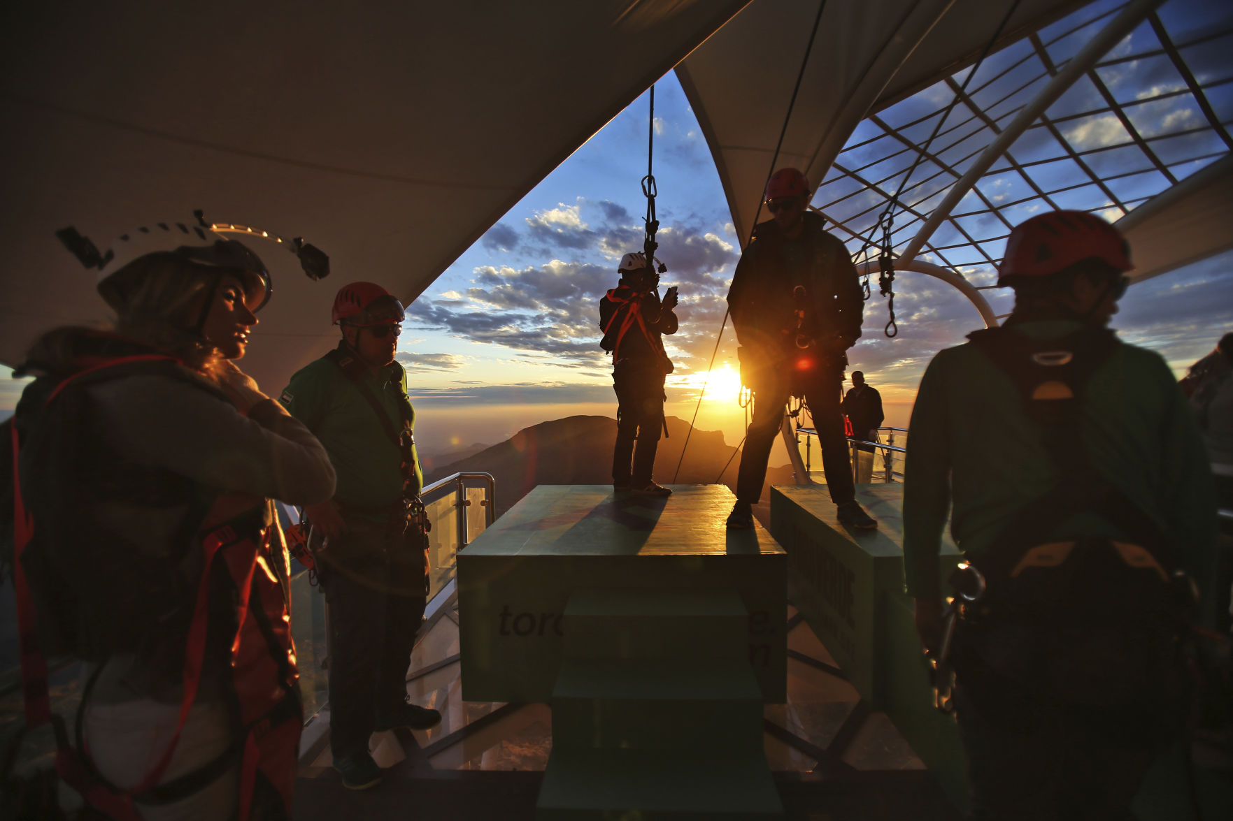 Emirates World Zipline Record